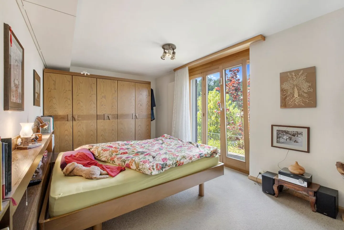 Freistehendes 5.5-Zi-Einfamilienhaus mit Aussicht, Charme und zwei Wege zum Glück - Foto 11 von 13