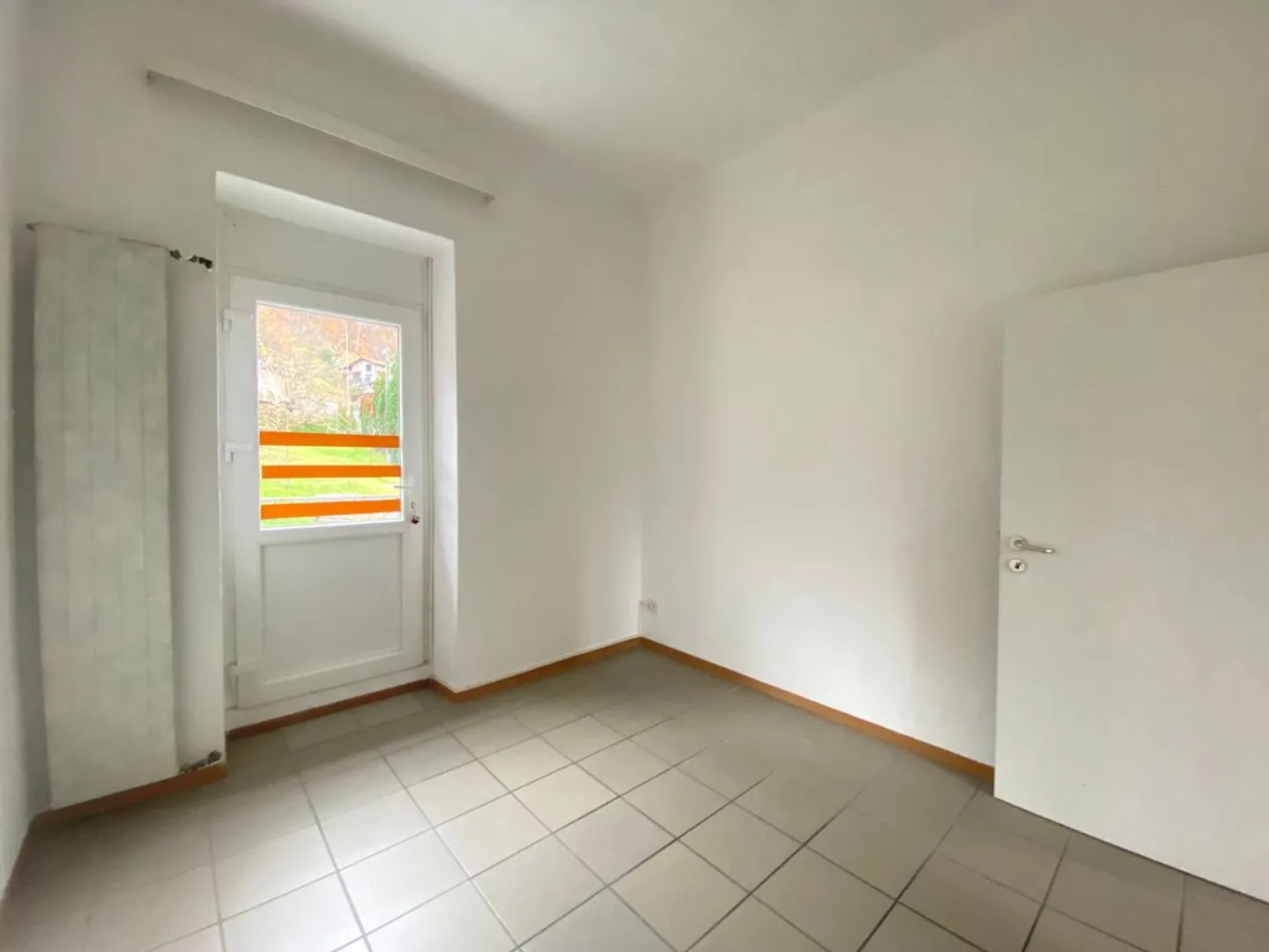 Rivera - Elegant and spacious independent villa with income apartments - Photo 9 of 13