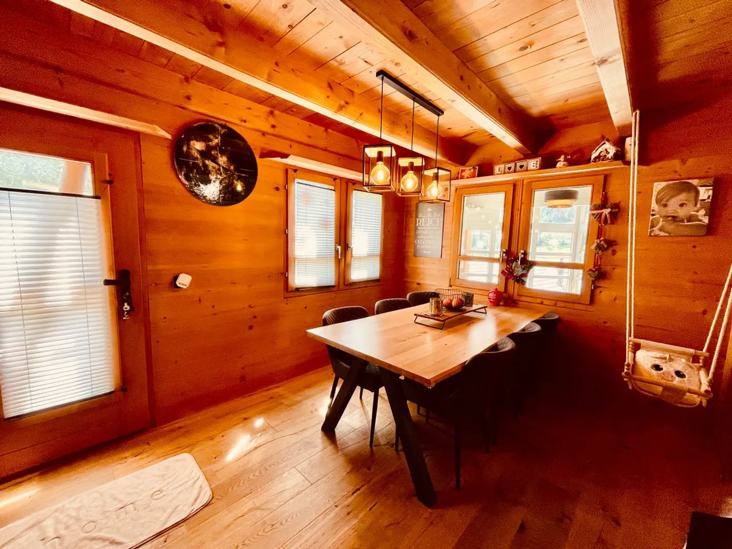 Naturnahe Ruheoase mit stilvoll renoviertem Wohnraum und perfektem Homeoffice-Bereich - Foto 2 von 9