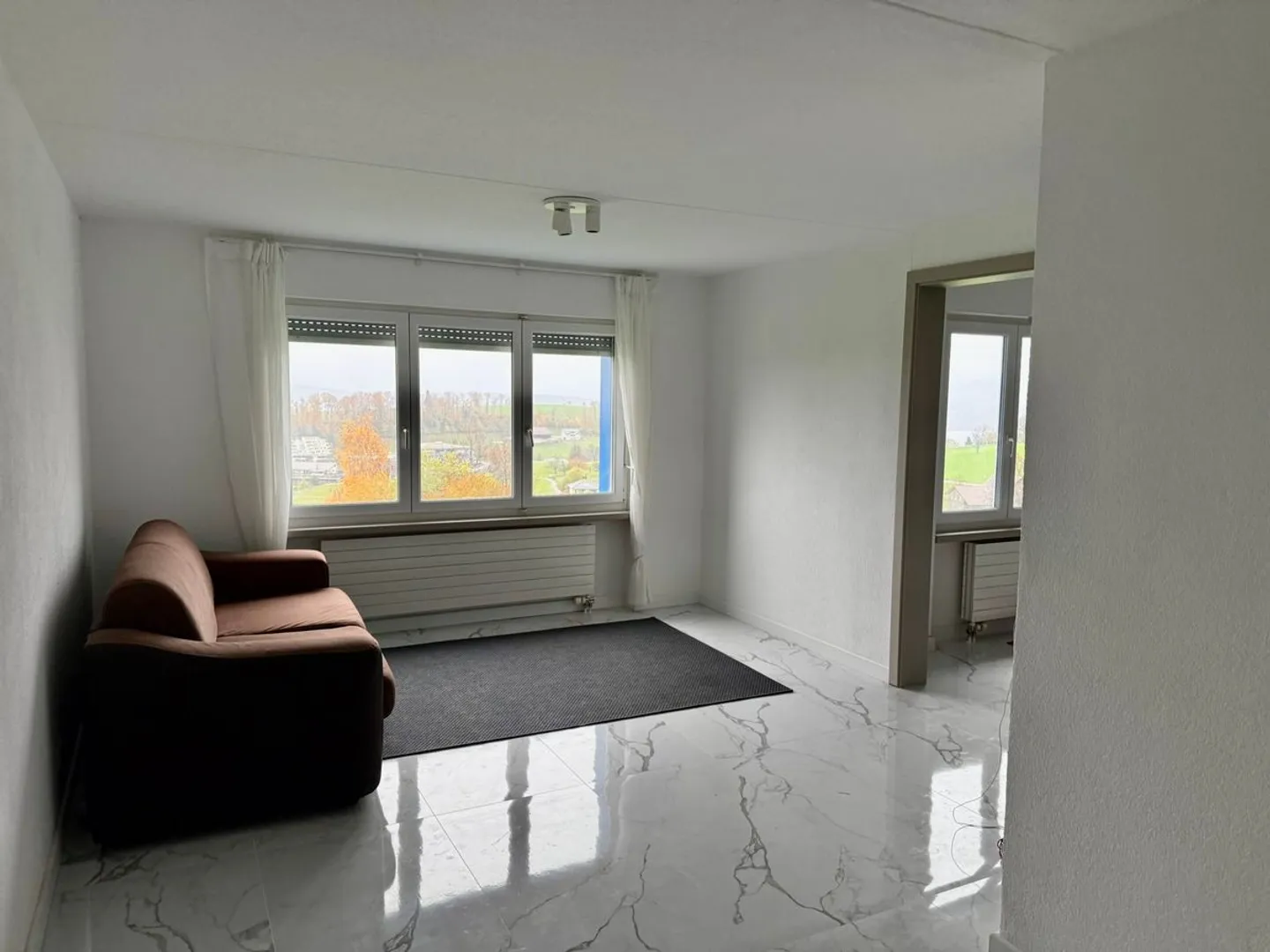 Ruhige Lage mit toller Aussicht - Foto 3 von 4