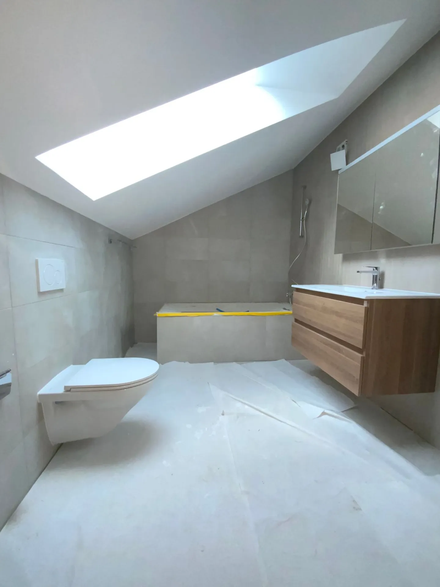 New - 2.5 rooms, 67 m² with covered balcony - Photo 8 of 10