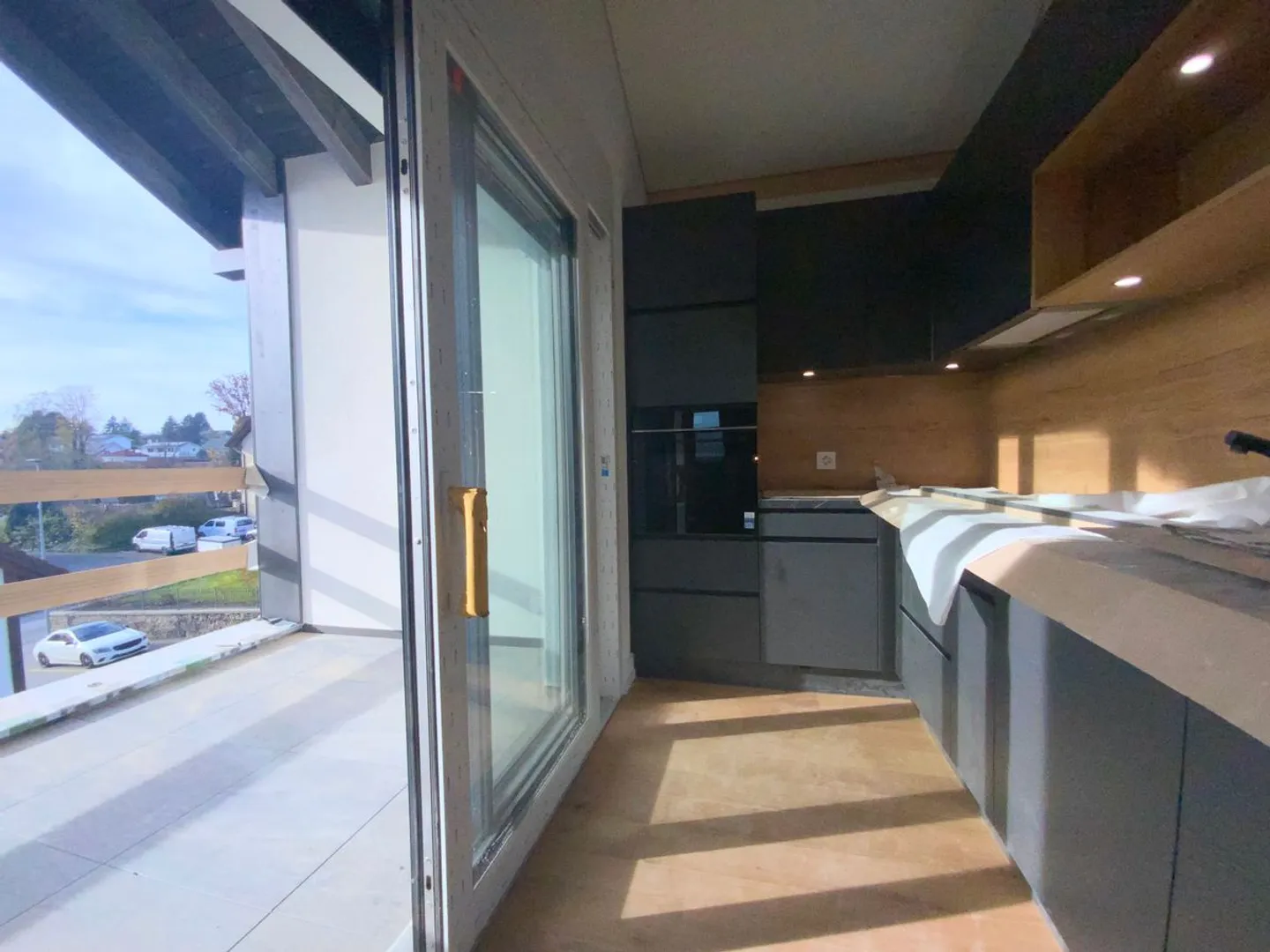 New - 2.5 rooms, 67 m² with covered balcony - Photo 2 of 10