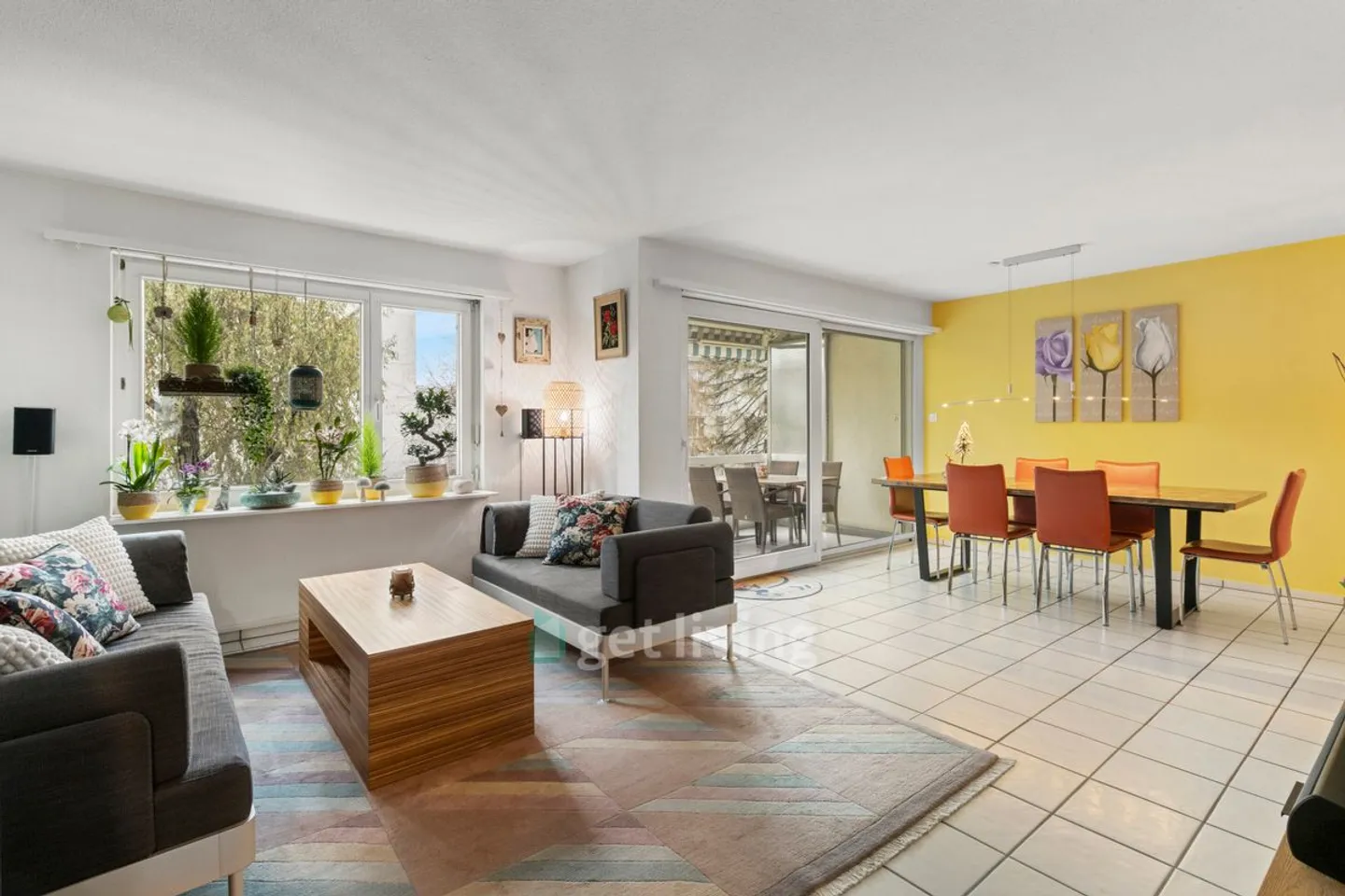 FAMILIENFREUNDLICH AN ZENTRALER LAGE - Foto 2 von 13