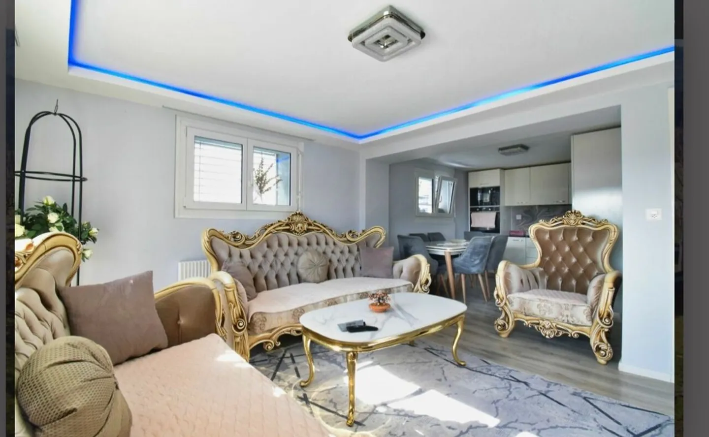 Zeitgenössische 6-Zimmer-Villa - Kombination aus Design, Komfort und Funktionalität - Foto 2 von 9