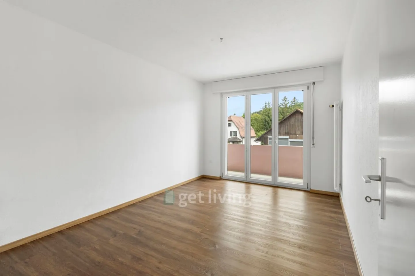 PROPRIETÀ DI RENDITA ESCLUSIVE: CASA MULTIFAMILIARE CON INQUILINI A LUNGO TERMINE E 4,5% DI RENDIMENTO NETTO - Foto 11 di 13