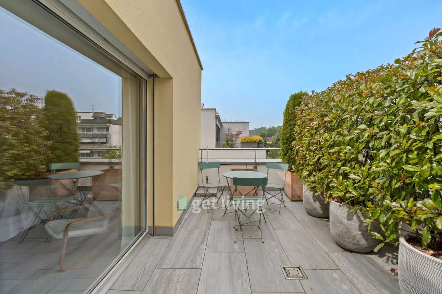 Vivre avec style au-dessus des toits de Gattikon - Penthouse exclusif de 4,5 pièces avec vue panoramique - Photo 4 sur 11