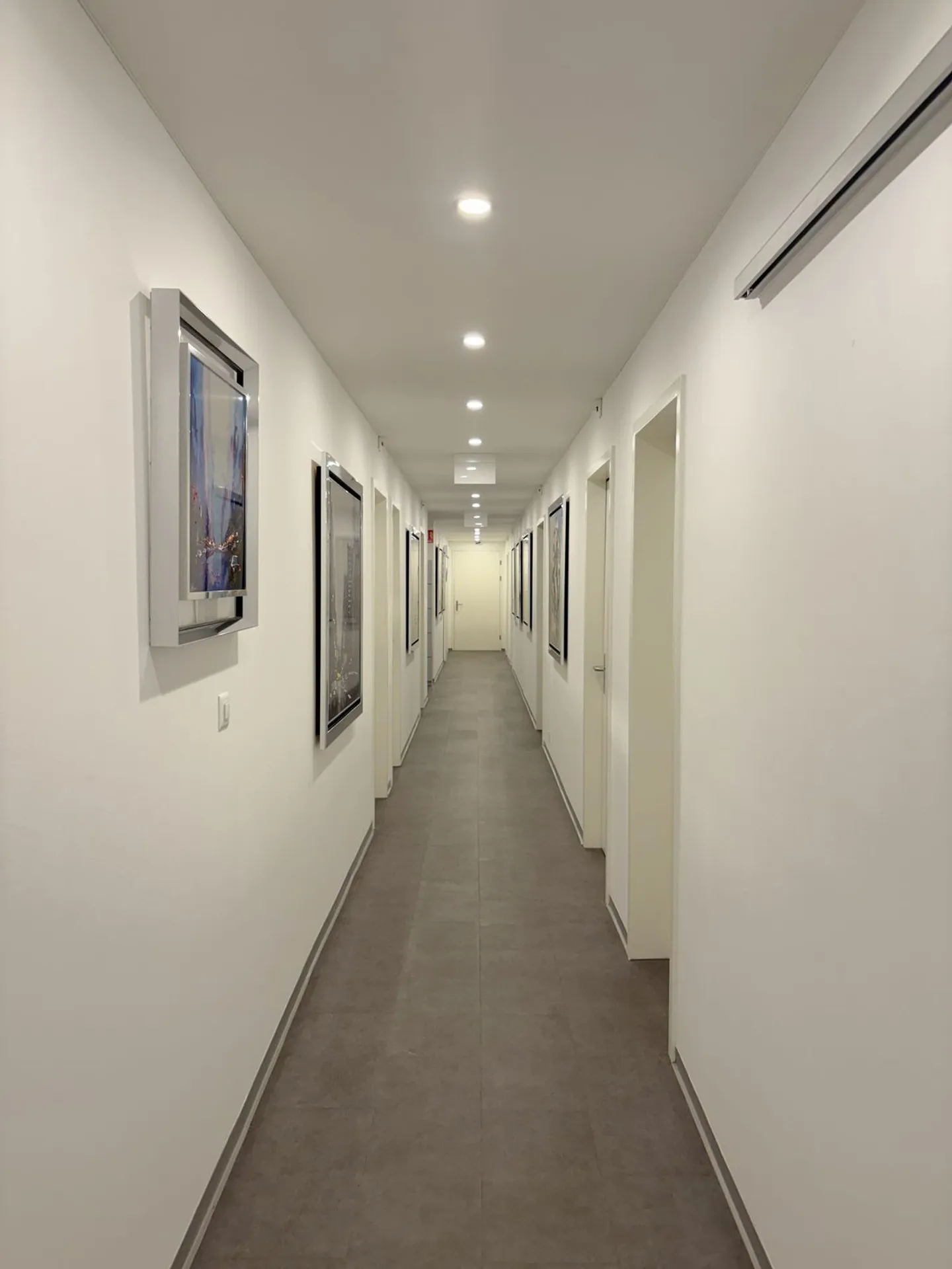 Surface commerciale à Montreux - Opportunité rare avec un rendement attractif - Photo 4 sur 5