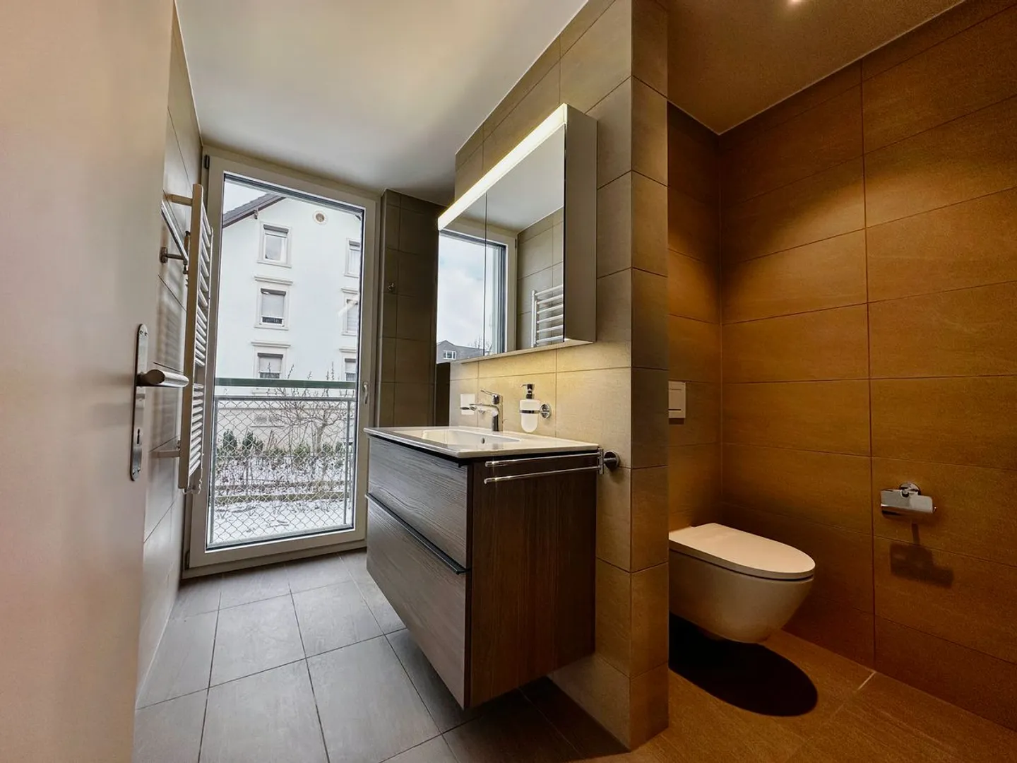 Première occupation ! Appartement exclusif de 3,5 pièces avec deux balcons à Thalwil - Photo 4 sur 10