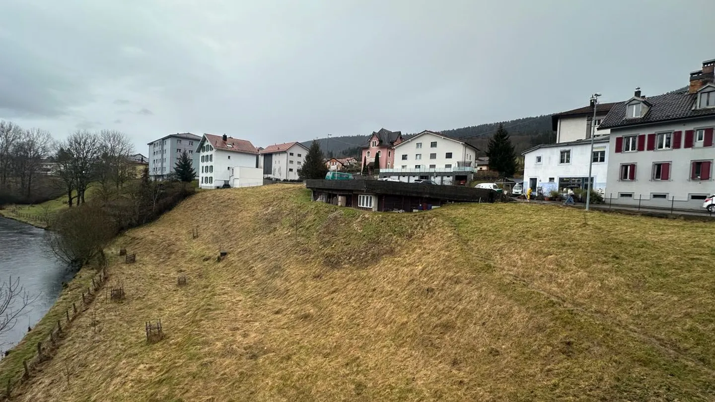 Baugrundstück in Vallorbe - Foto 2 von 4