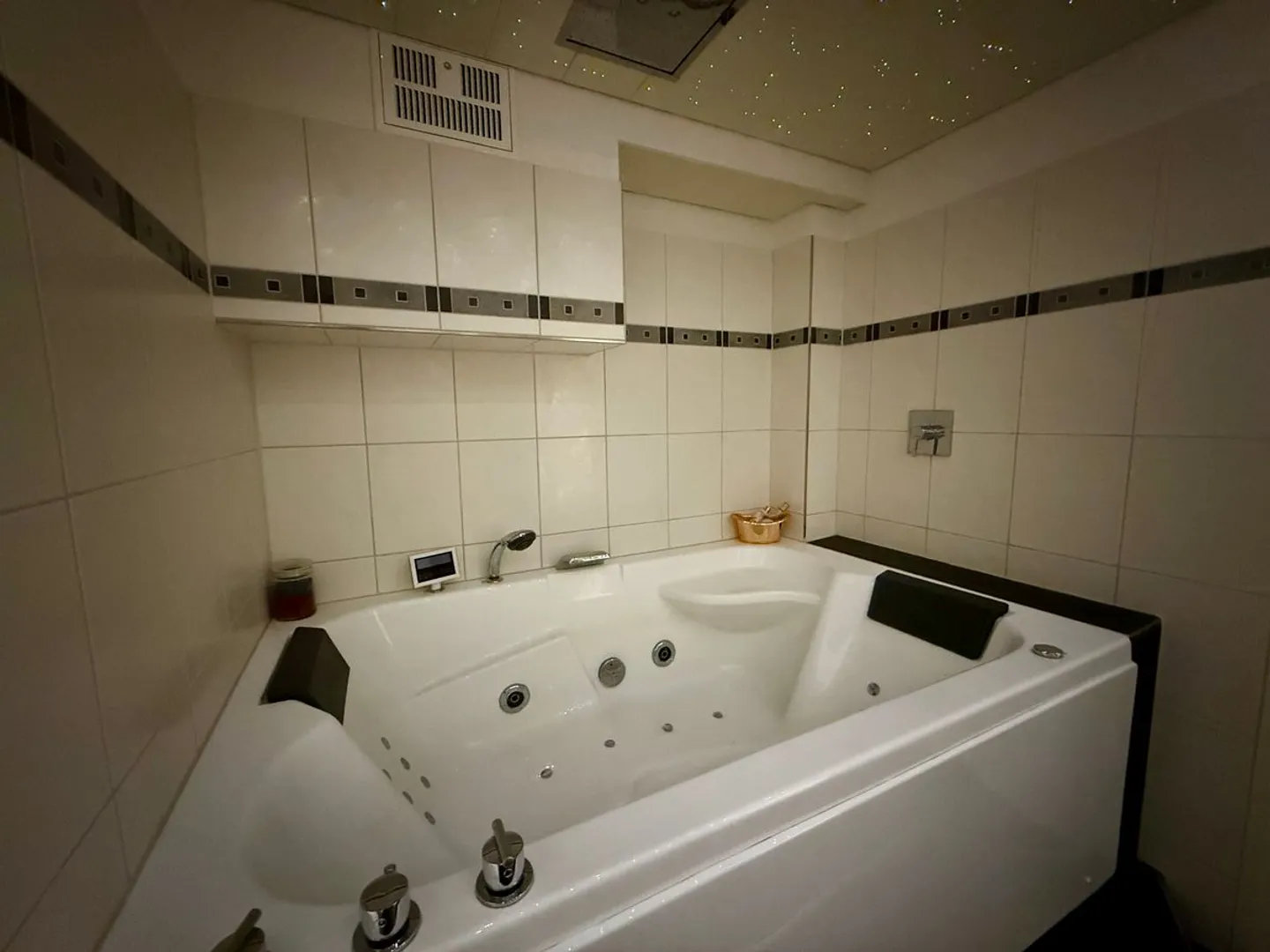 POSIZIONE DA SOGNO - ADATTA PER FAMIGLIE - TRANQUILLA - SOLEGGIATA CON BENESSERE! - Foto 9 di 9