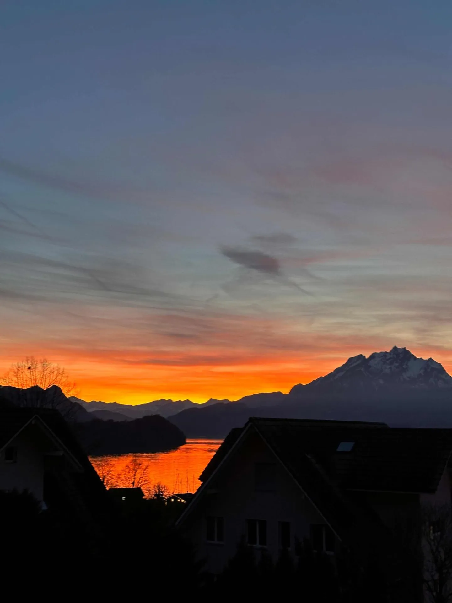 Dream apartment in Greppen with a view - 4.5 rooms with great amenities - Photo 13 of 13