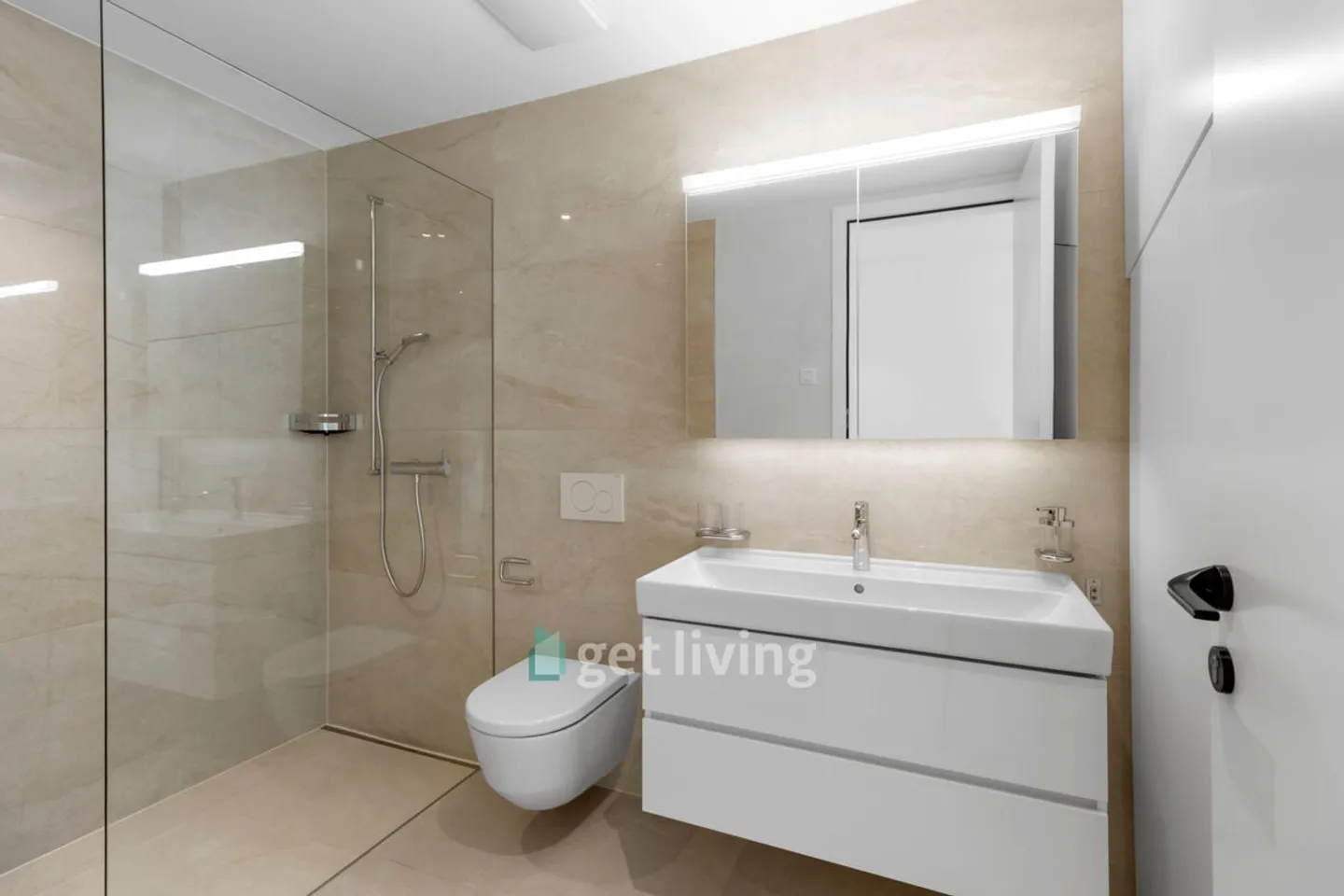 TOP NEW BUILDING IN TOP LOCATION (APT-E) - Photo 8 of 13