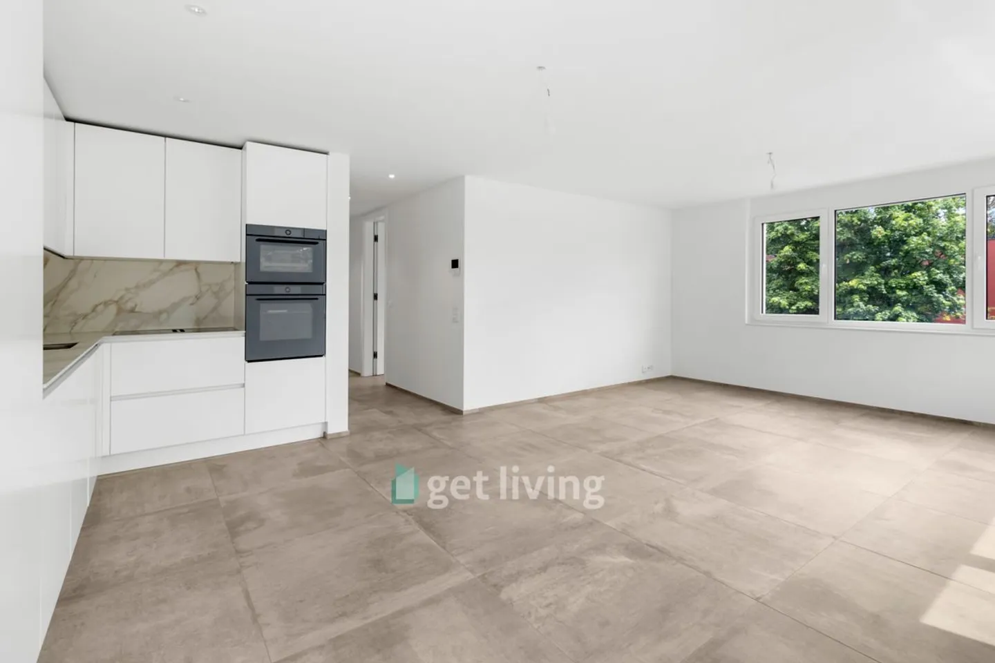 NEW BUILD IN A TOP LOCATION (APARTMENT-B) WITH SPACIOUS TERRACE 88M2 AND PRIVATE LAUNDRY ROOM AND CELLAR (23 m2) - Photo 2 of 11