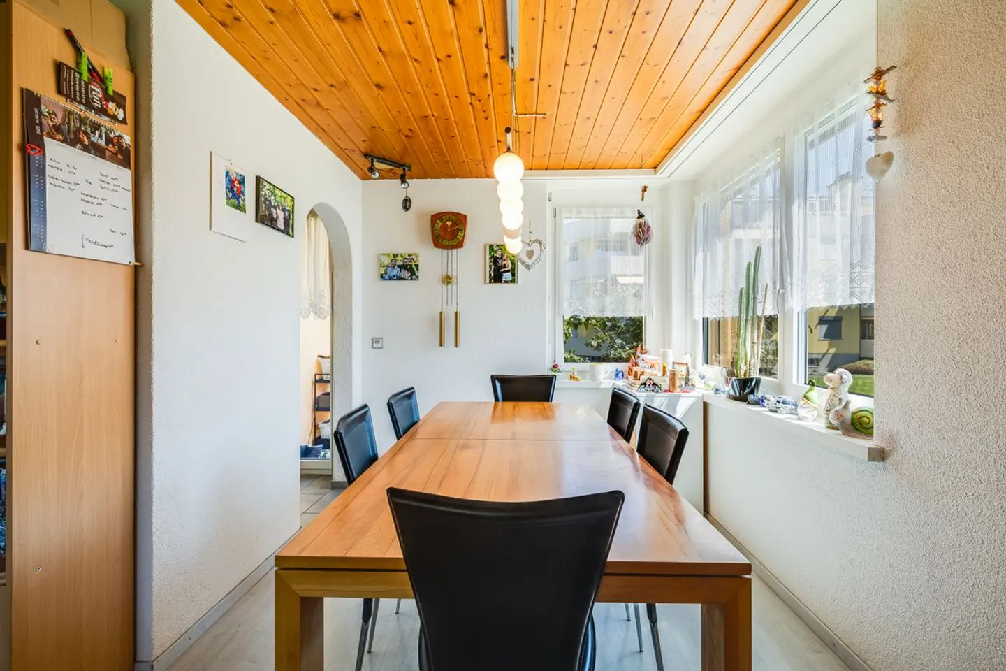 Lichtdurchflutete Wohnung mit unverbaubarem Naturpanorama  - Foto 4 von 6