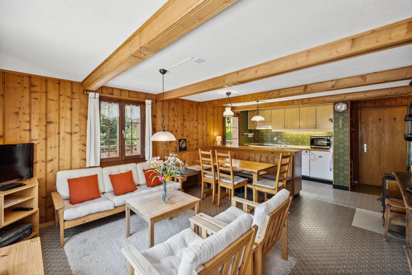 Großes Chalet mit zwei Wohnungen - Foto 1 von 6