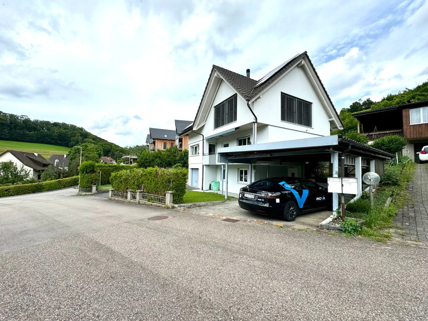 Geräumiges Einfamilienhaus - Foto 2 von 7