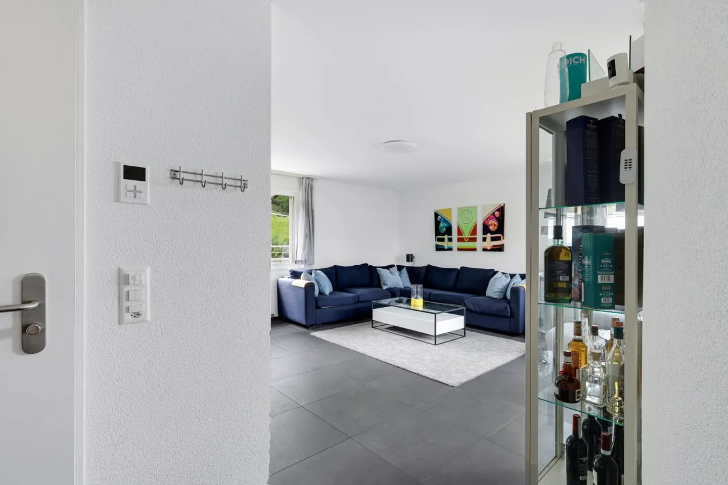 Attractive penthouse apartment with a magnificent view of Lake Zurich in Schindellegi - Photo 3 of 12