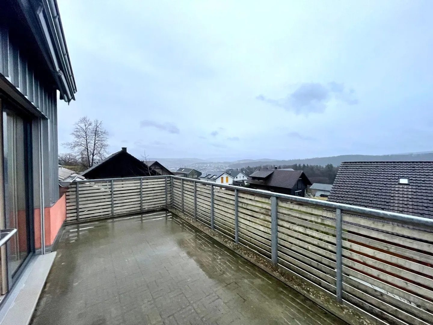 Superbe vue avec balcon et ascenseur - Photo 1 sur 6