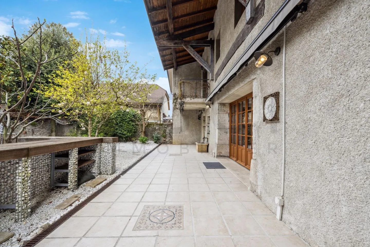 Casa ristrutturata del XVII secolo ? Fascino, volumi e autenticità nel cuore di Dardagny - Foto 2 di 13