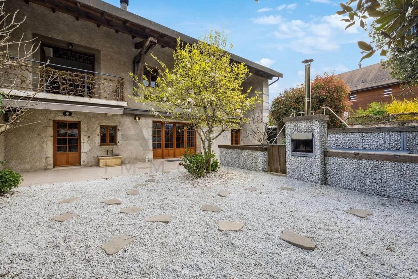 Casa ristrutturata del XVII secolo ? Fascino, volumi e autenticità nel cuore di Dardagny - Foto 1 di 13