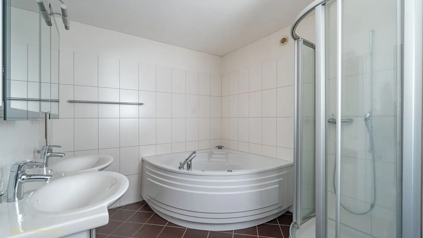 Lebensqualität und Luxus für die ganze Familie - Foto 9 von 11