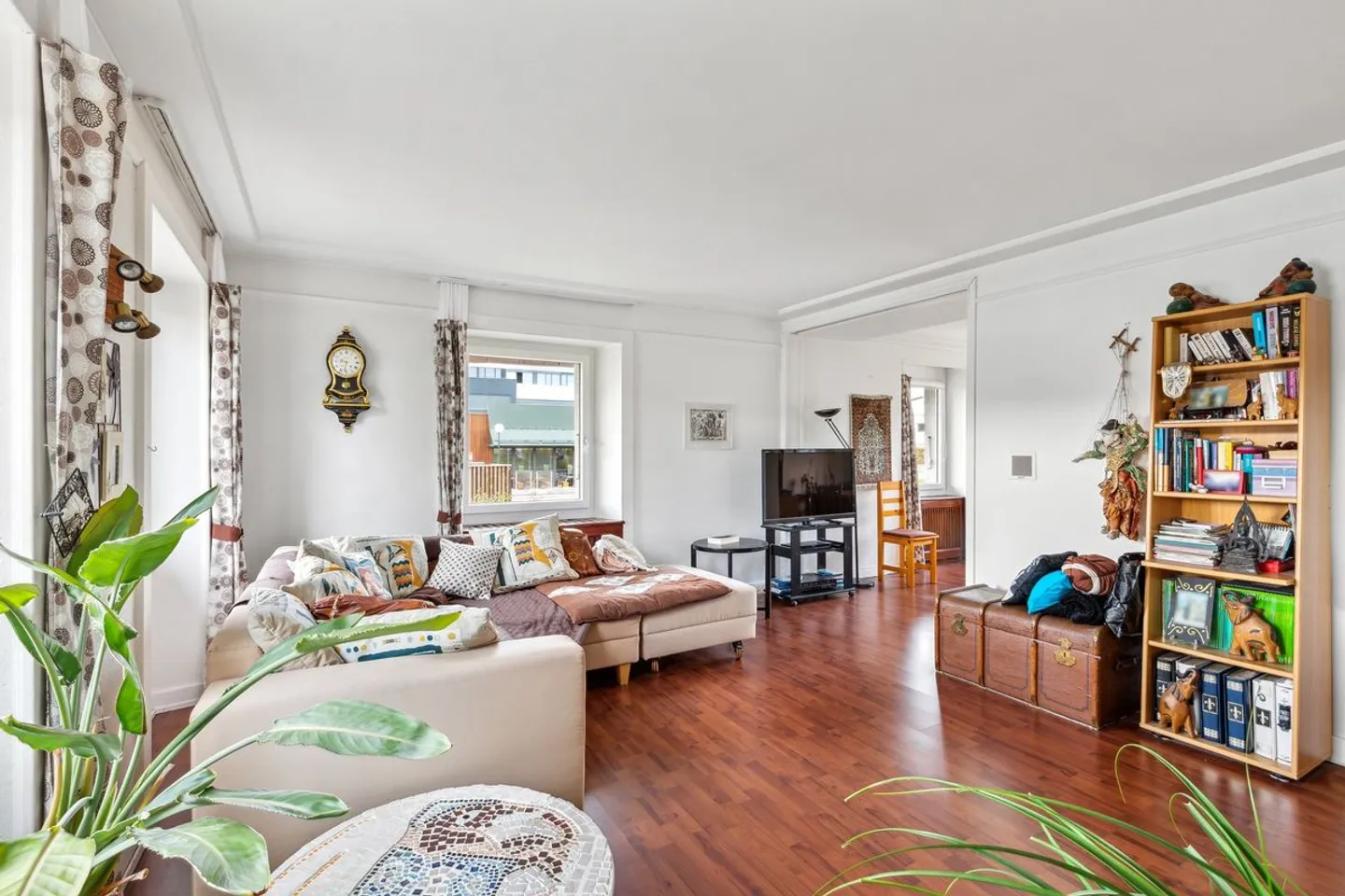 Casa familiare con grande giardino - Foto 1 di 9