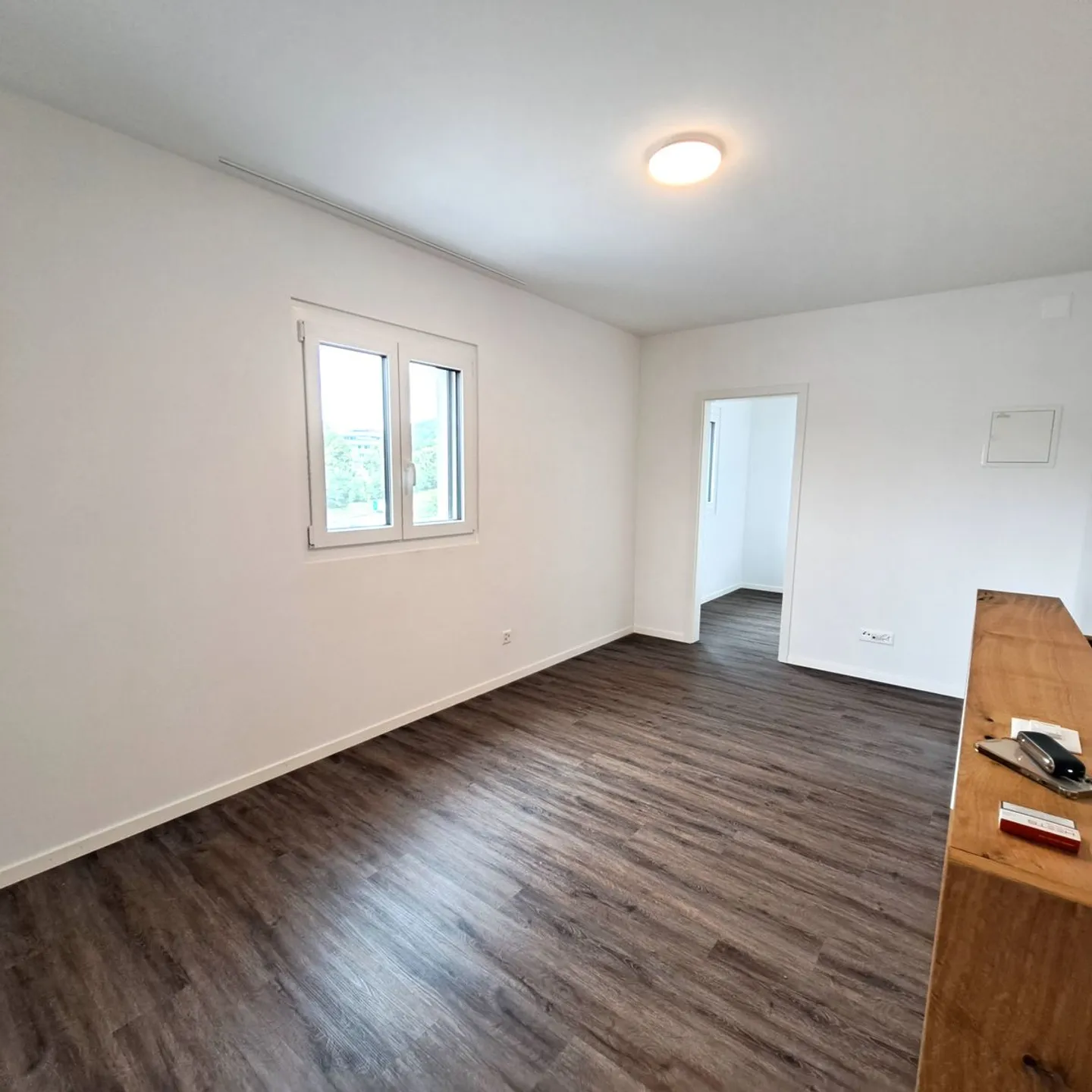UFFICIO O STUDIO IN UNA POSIZIONE AD ALTA FREQUENZA - Foto 3 di 5