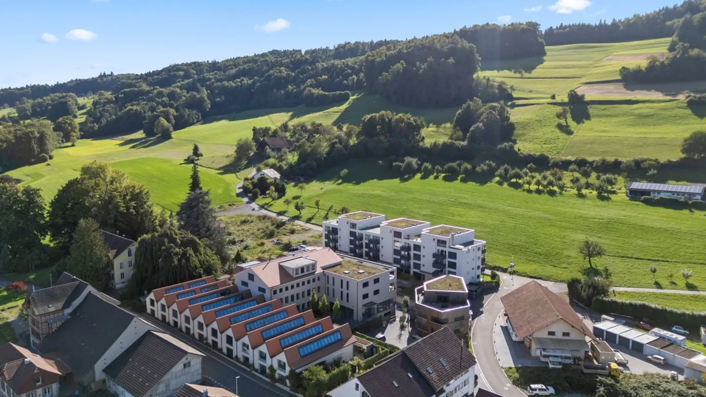 Wenn Geschichte auf moderne Architektur trifft: Hochwertiges Wohnen in Seenähe - Foto 9 di 11