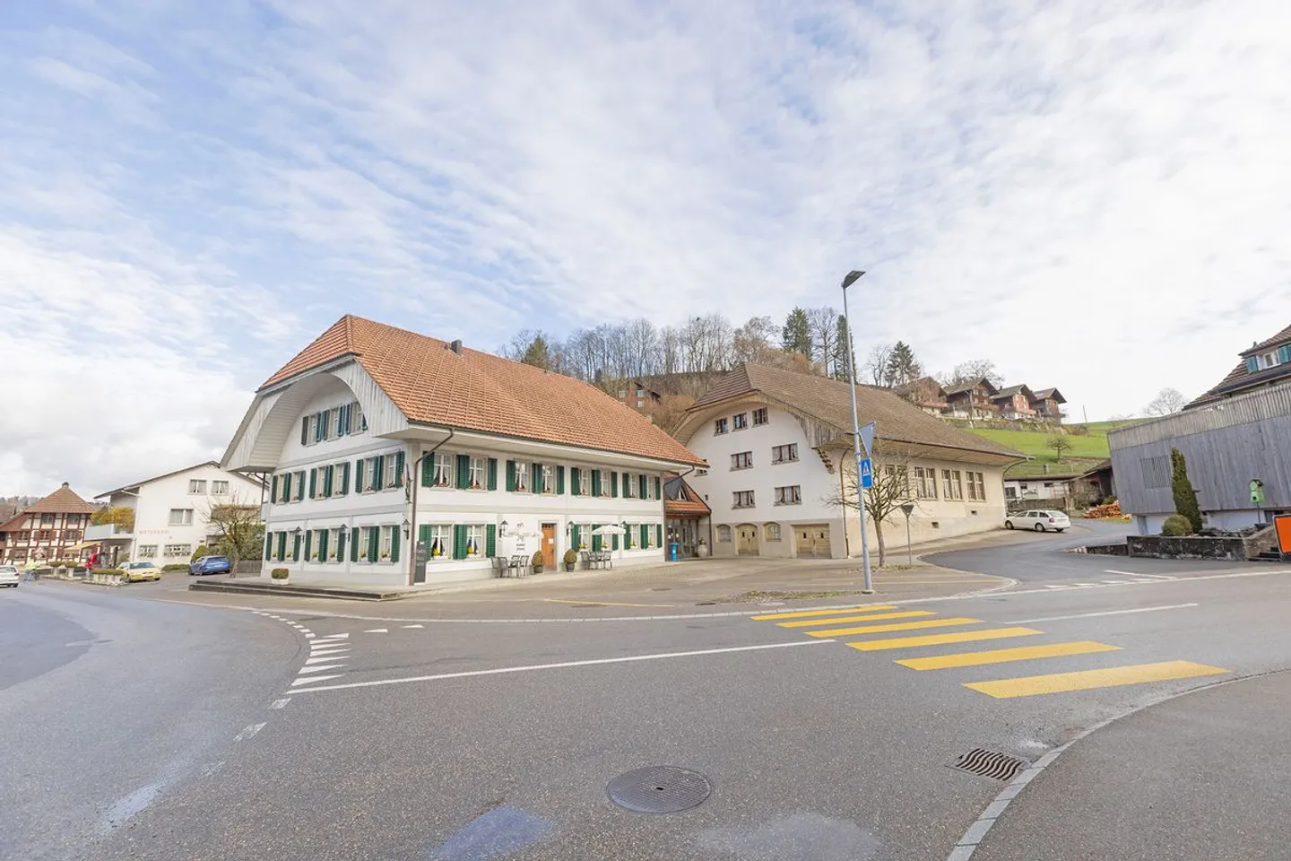 Ristorante di campagna distintivo con potenziale di riconversione - Foto 1 di 13