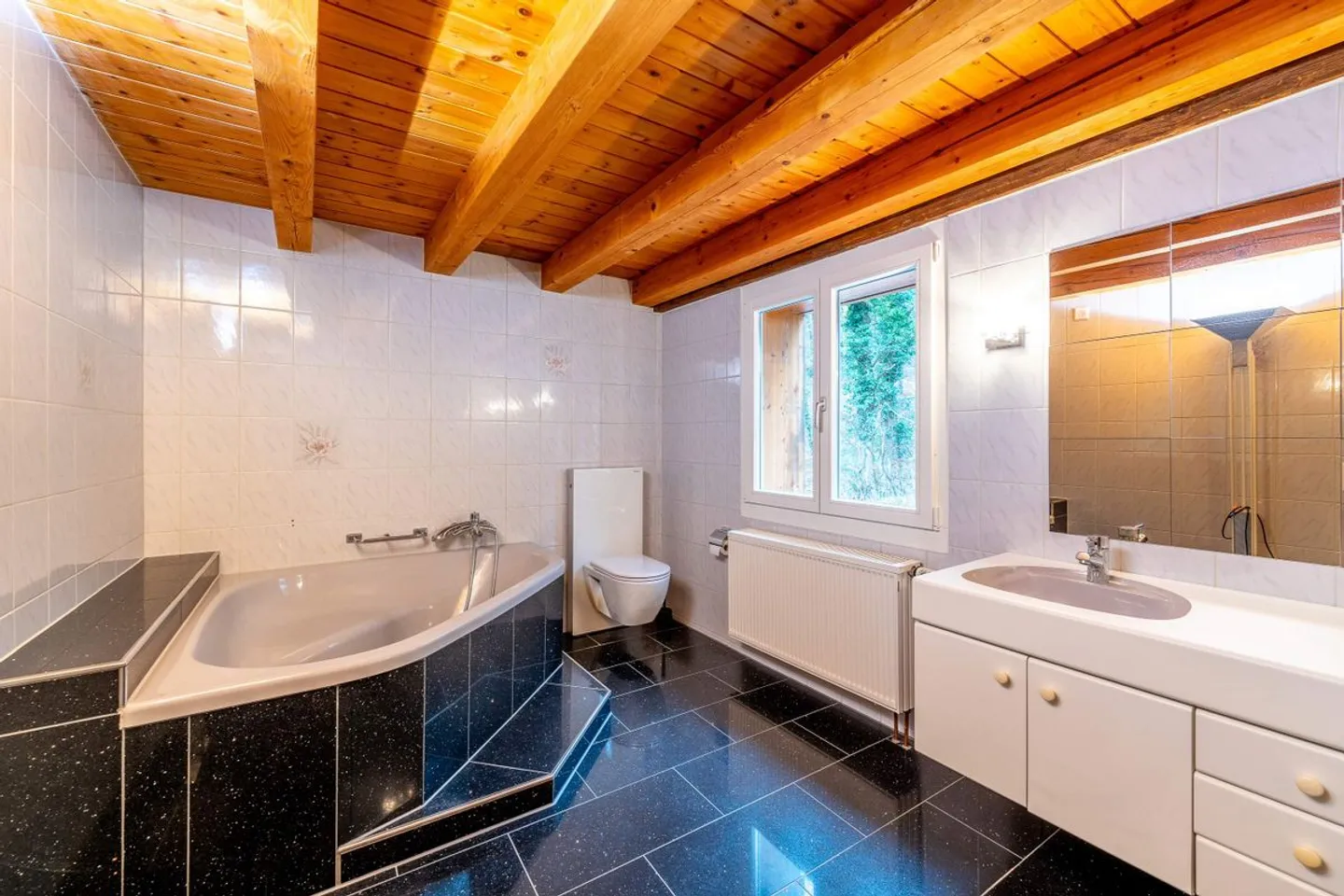 La tua casa dei sogni al confine del bosco, vivere esclusivamente in una posizione idilliaca - Foto 11 di 13