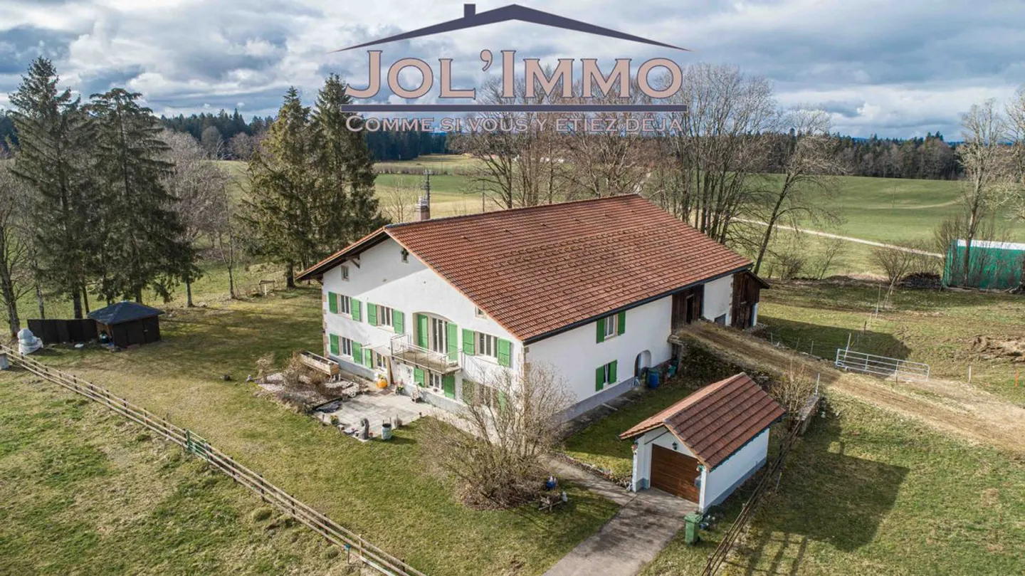 Schöne Farm im Herzen der Franches-Montagnes, nahe der Natur mit großem Grundstück - Foto 1 von 13