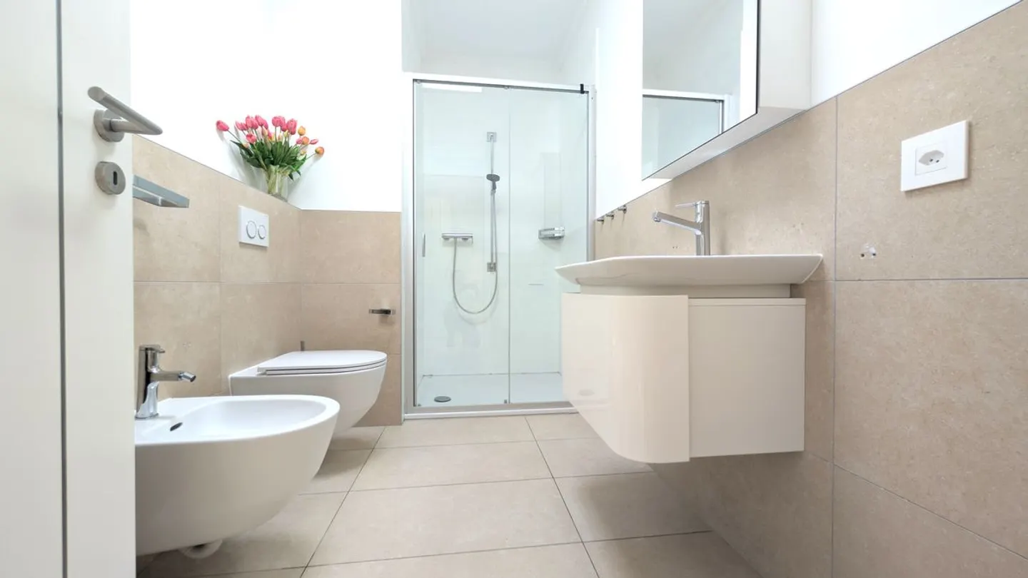Prestigeträchtige Penthouse mit großzügigen Räumen und drei Panoramaterrassen - Foto 7 von 13