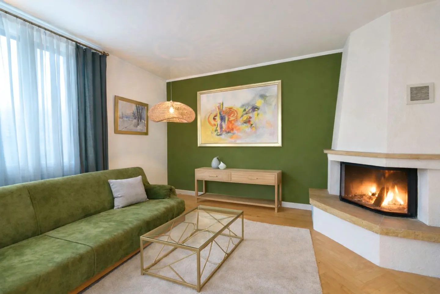 Charmante maison avec grand potentiel dans un environnement paisible  - Foto 2 von 12