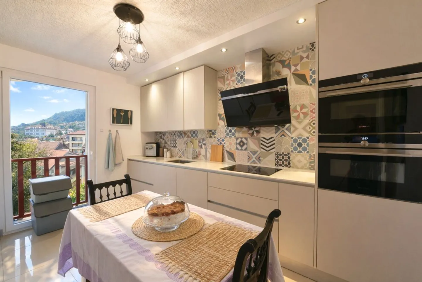 Charmante maison avec grand potentiel dans un environnement paisible  - Foto 4 von 12