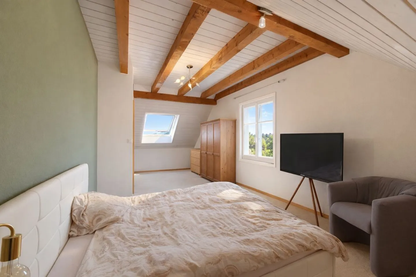 Charmante maison avec grand potentiel dans un environnement paisible  - Foto 6 von 12