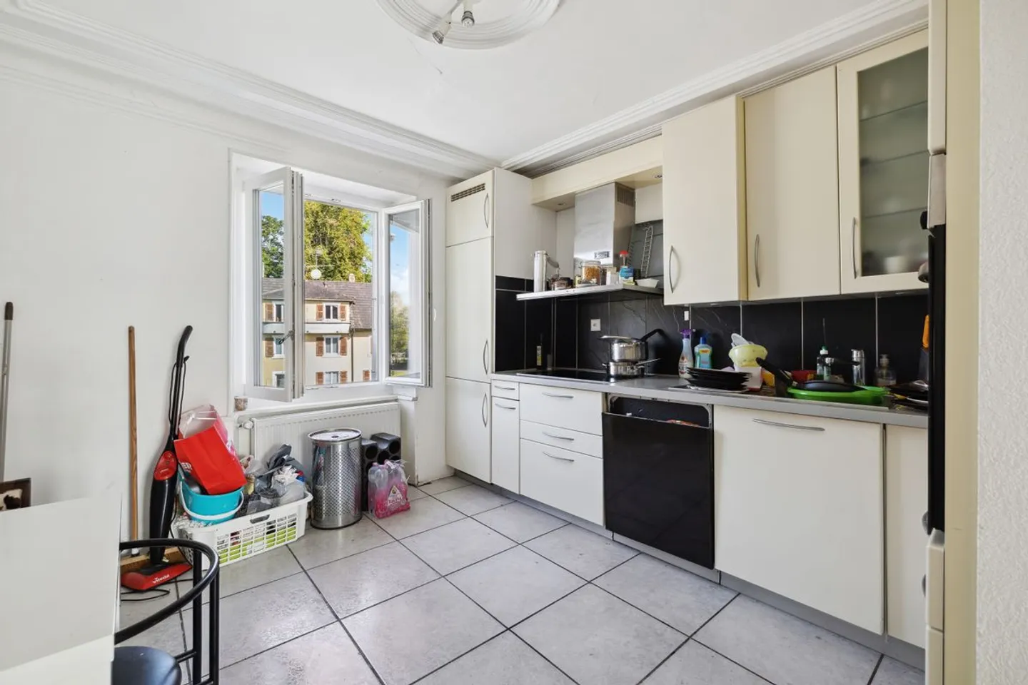 Stunning house with 2 apartments for sale in Bonfol - Photo 2 of 7