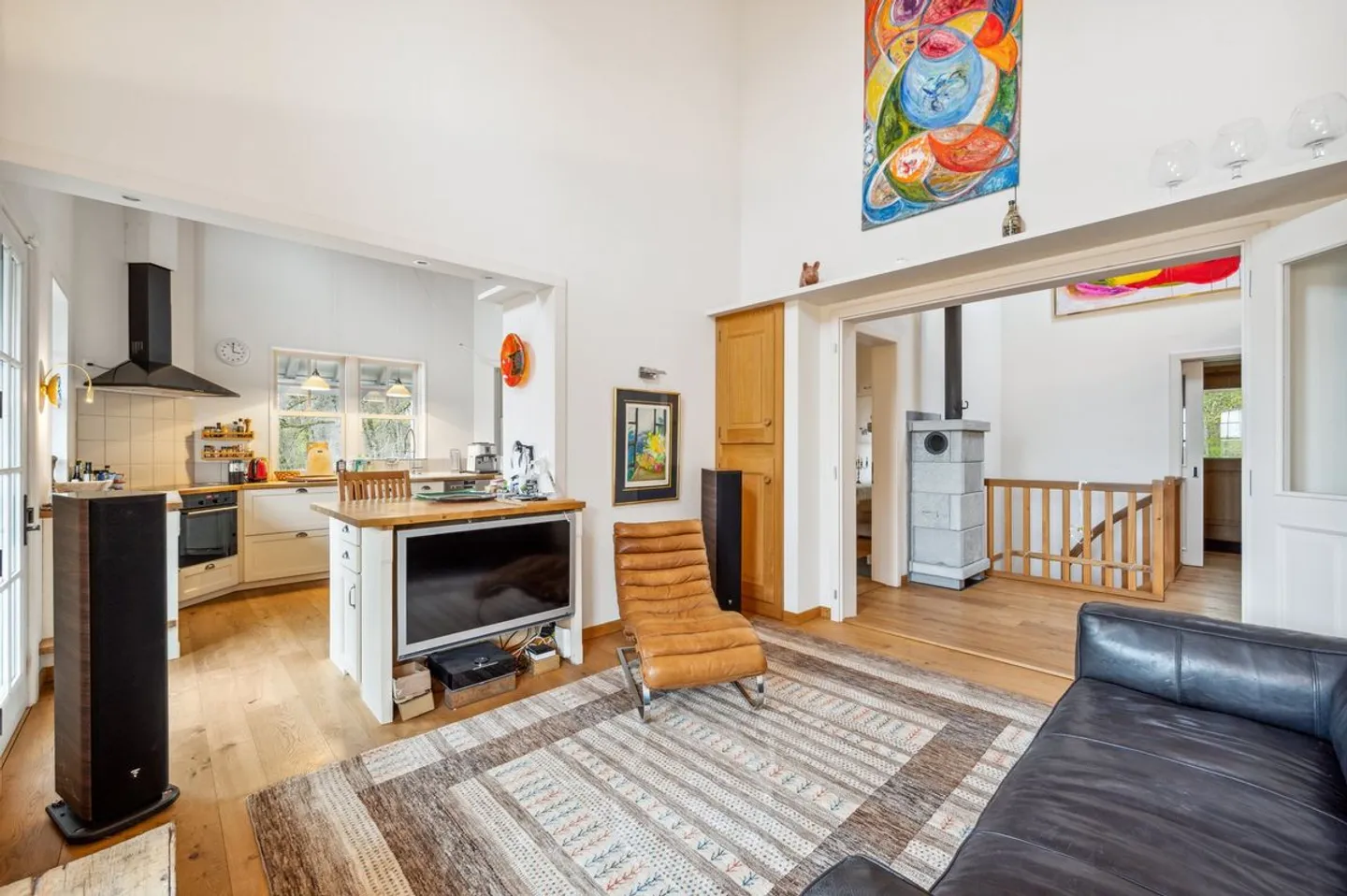 Casa indipendente dal carattere unico in una zona tranquilla - Foto 5 di 10