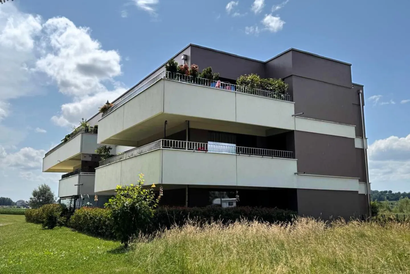Payerne - 3,5-Zimmer-Wohnung mit zwei Terrassen - Foto 8 von 8