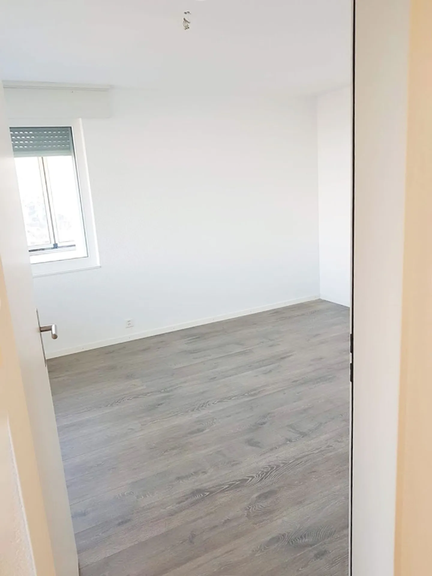 Attractive penthouse apartment with a magnificent view of Lake Zurich in Schindellegi - Photo 10 of 12