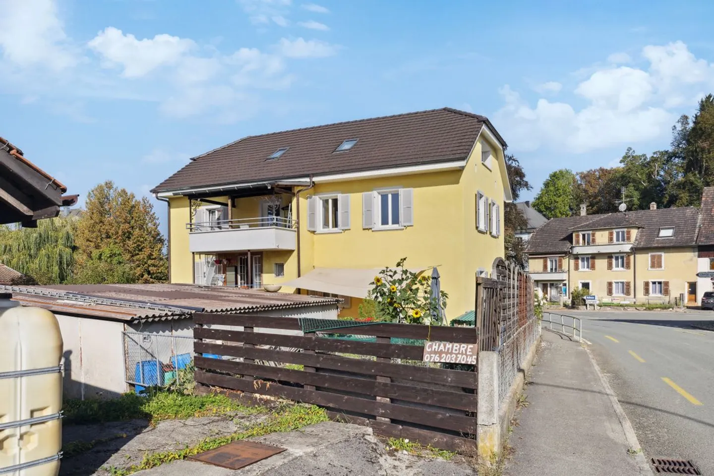Stunning house with 2 apartments for sale in Bonfol - Photo 7 of 7