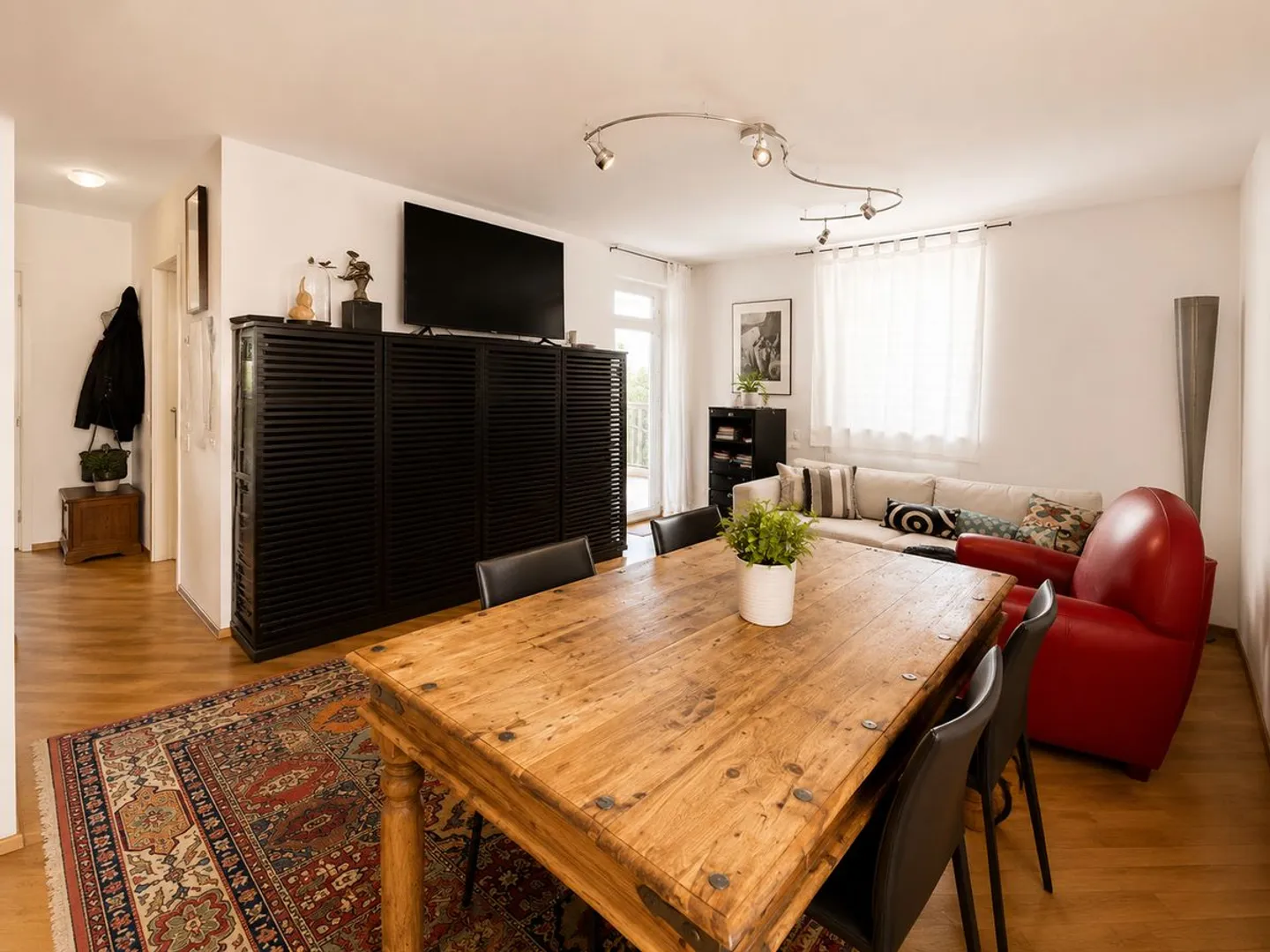 Splendide et lumineux appartement de 3.5 pièces avec balcon - Photo 10 sur 11