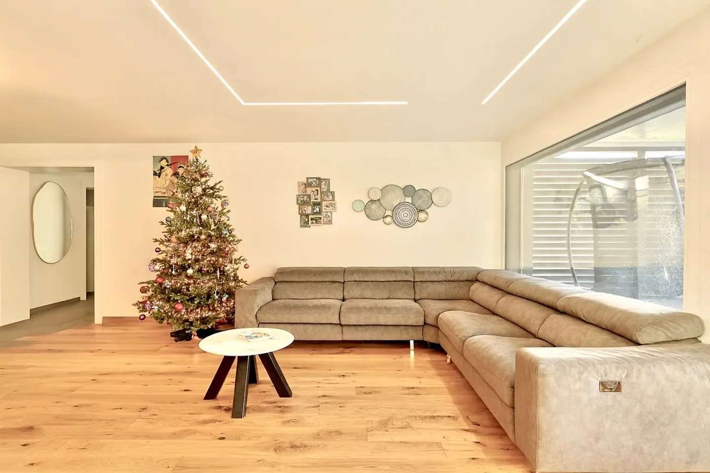 KOMFORT, RAUM UND LICHT: IHR ZUKÜNFTIGES ZUHAUSE - Foto 3 von 13