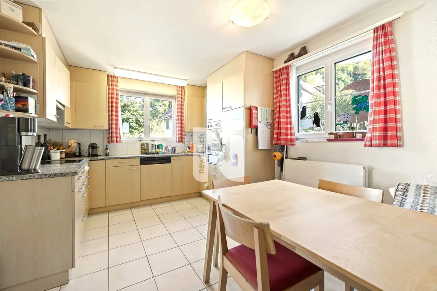 Centrally located, detached single-family house in a sought-after residential area - Photo 5 of 11