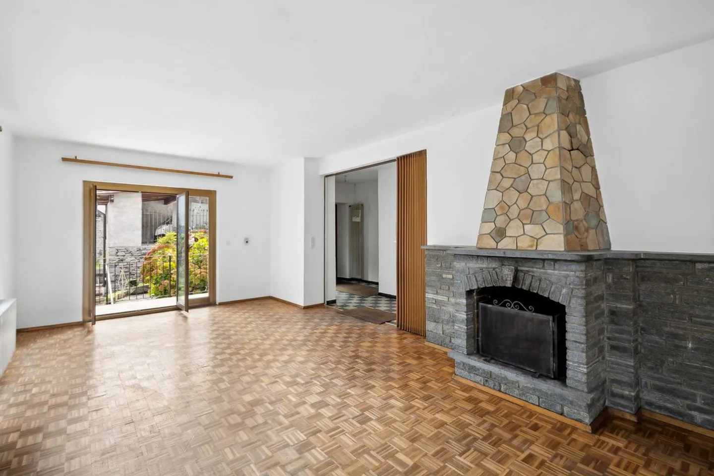 VIVERE SU UN ISOLA IN TICINO - Casa Monofam - Foto 3 di 10