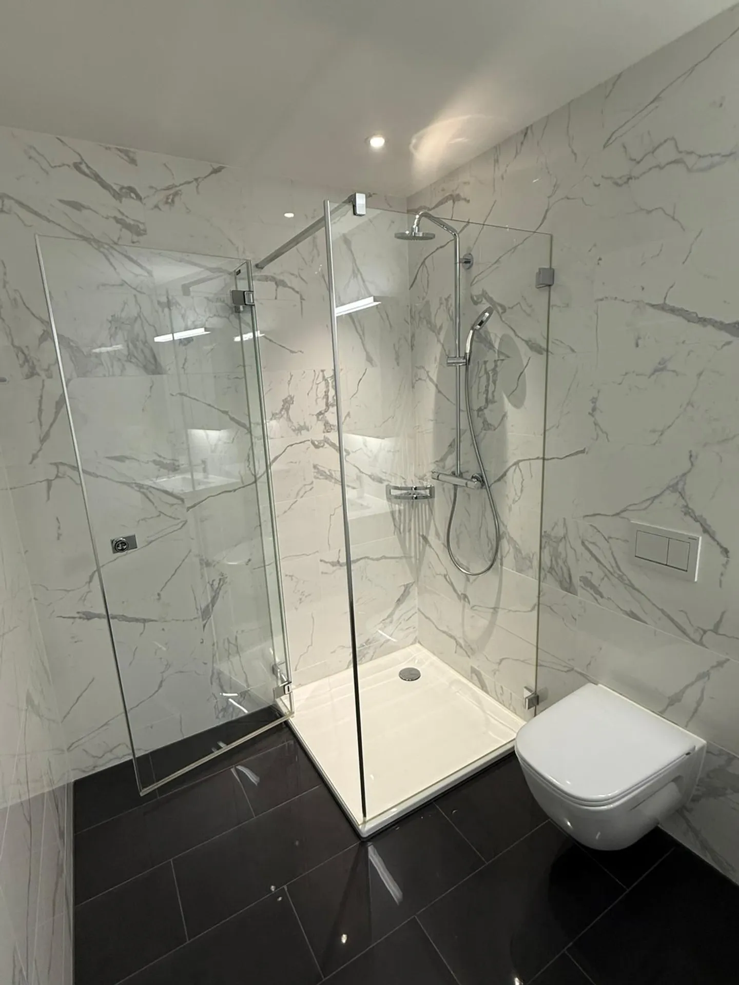 Dream apartment in Greppen with a view - 4.5 rooms with great amenities - Photo 10 of 13