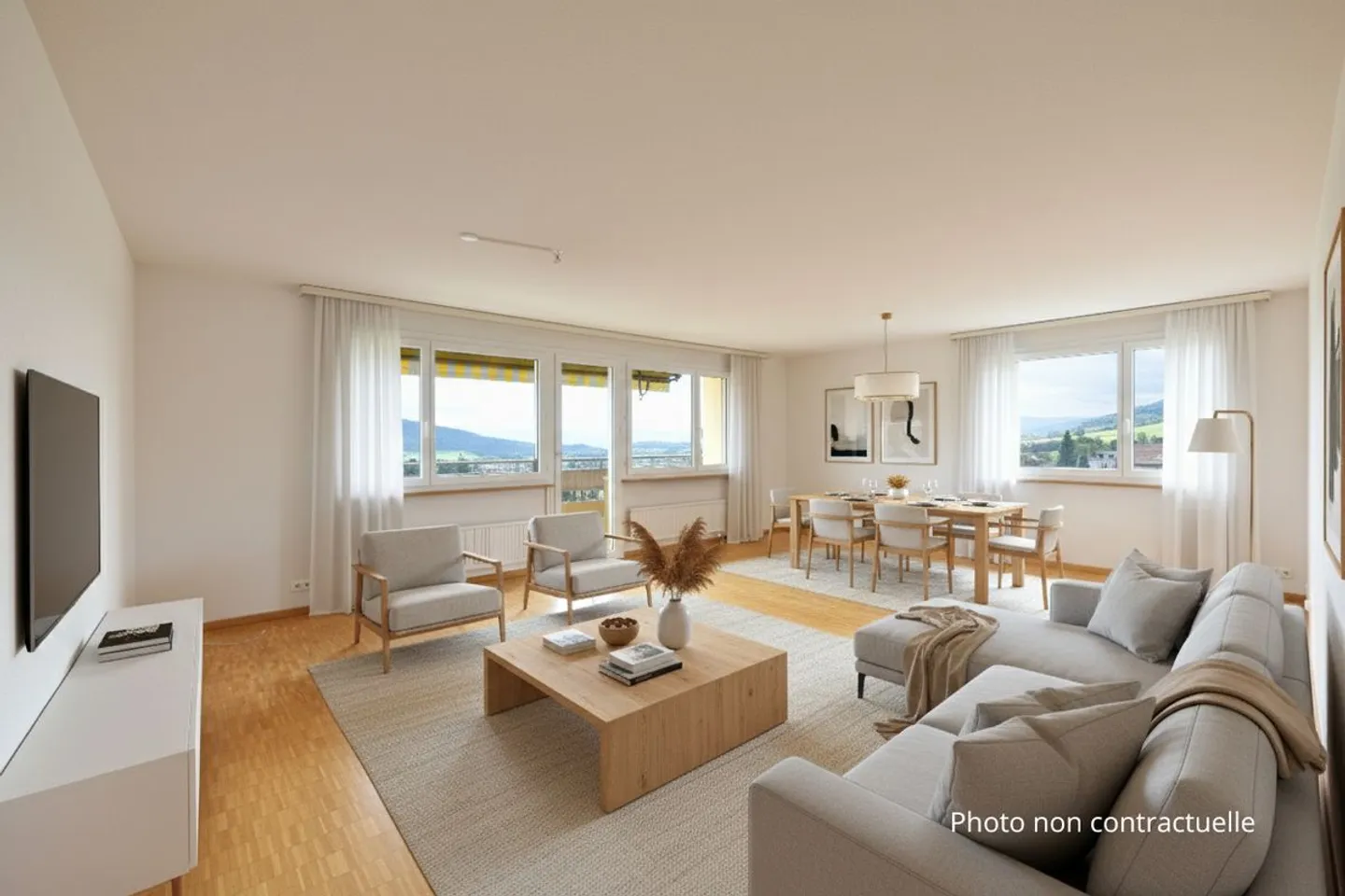 Bright 4.5-room apartment with balcony and parking space - Photo 1 of 10