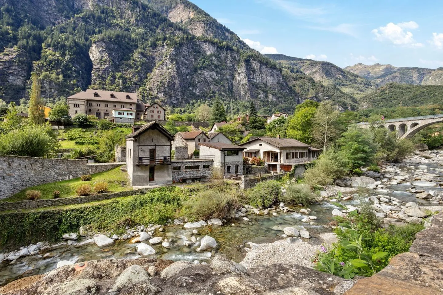 VIVERE SU UN ISOLA IN TICINO - Casa Monofam - Foto 10 di 10