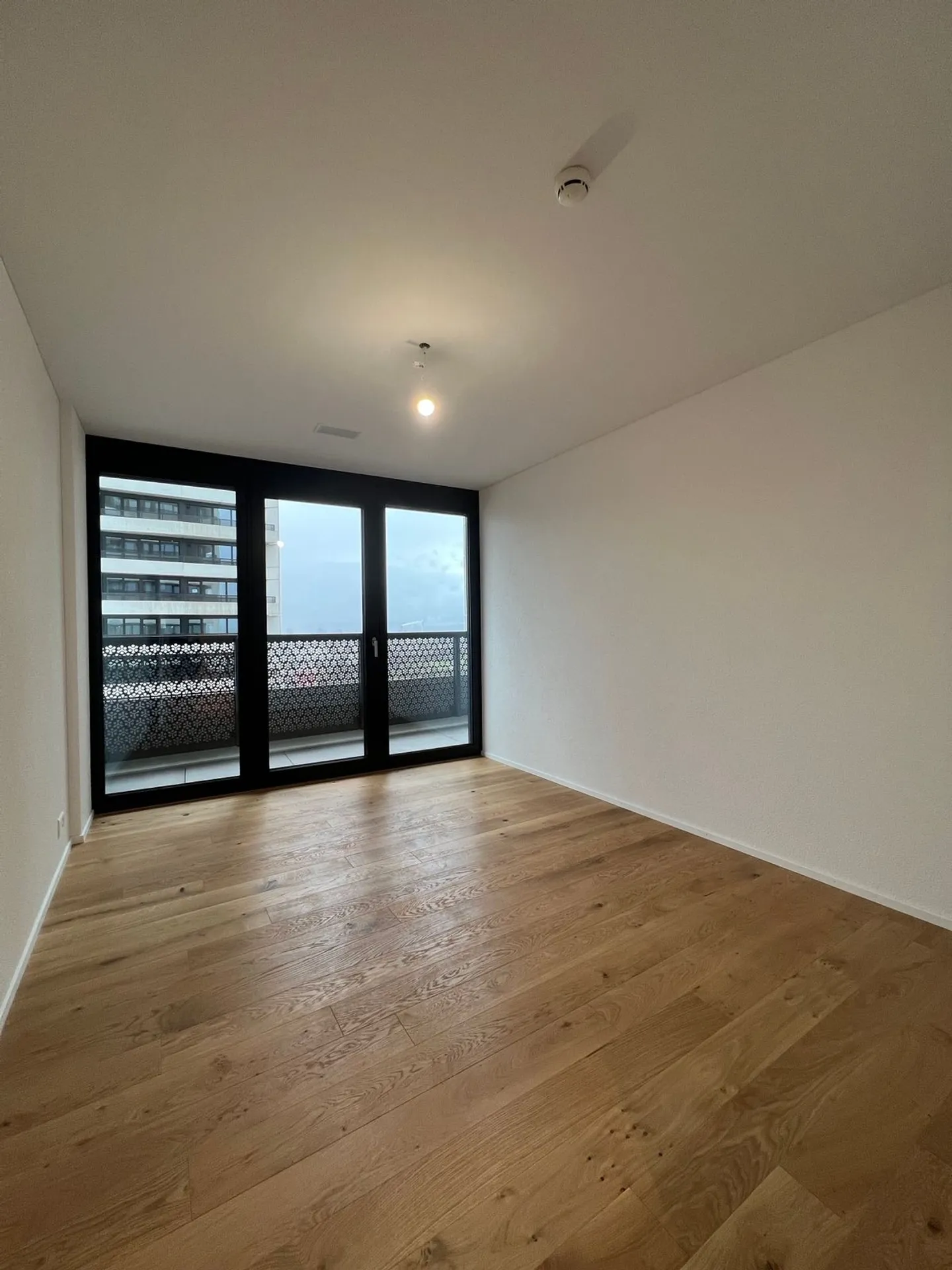 Vivere esclusivo al Three Point - Appartamento di 4,5 stanze con finiture di livello condominiale - Foto 7 di 11