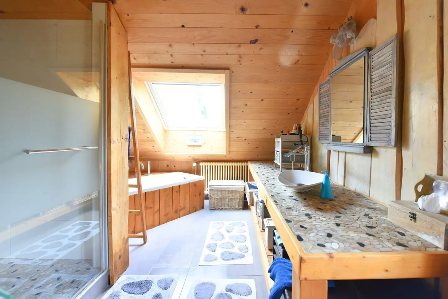 Ein charmantes Familienhaus in Les Verrières - Foto 4 von 10