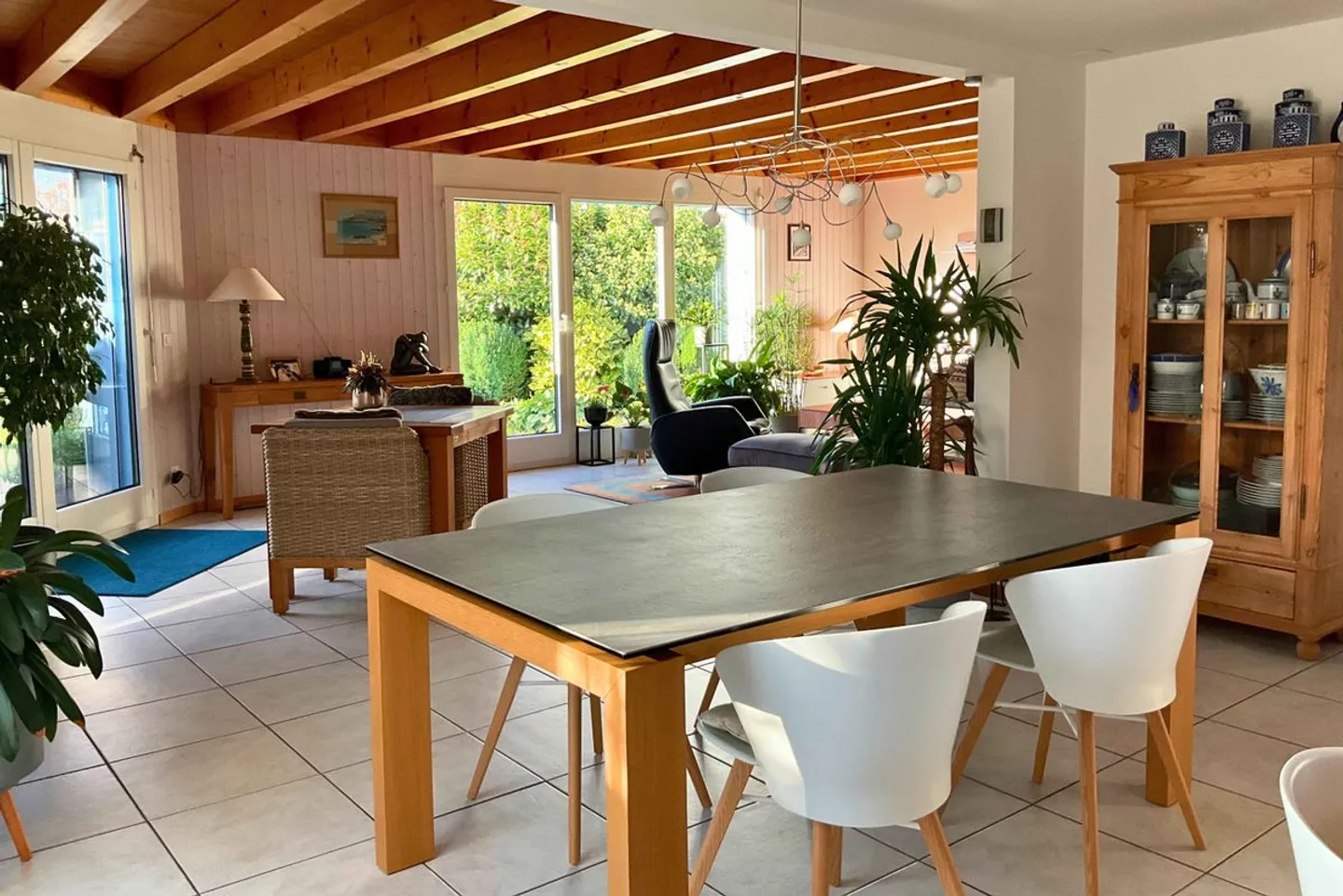 Casa indipendente spaziosa con terrazza panoramica e giardino a Villorsonnens - Foto 2 di 10
